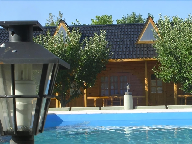 Imagen de la piscina del Hotel Vistalba Lodge. Foto 16