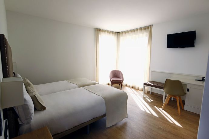 Imagen de la habitación del Hotel Vistalegre. Foto 11