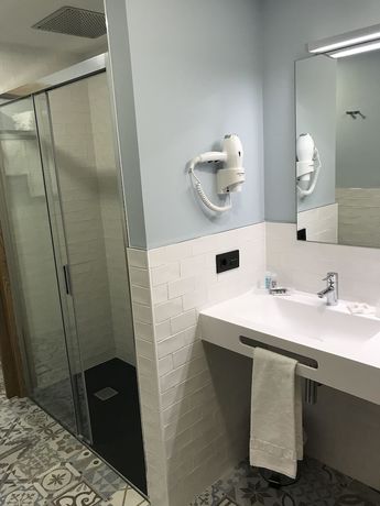 Imagen de la habitación del Hotel Vistalegre. Foto 16