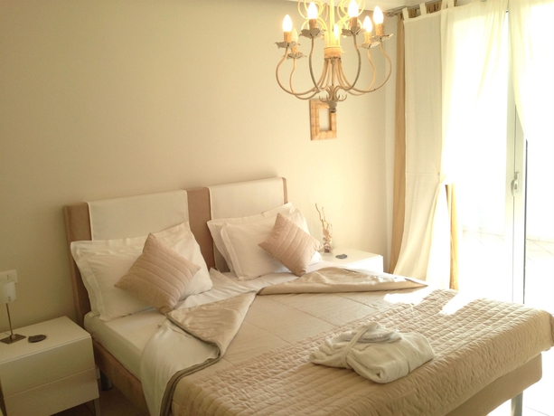 Imagen de la habitación del Hotel Vistamare Suite. Foto 5