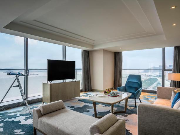 Imagen de la habitación del Hotel Vistas al mar Pullman Zhoushan. Foto 15