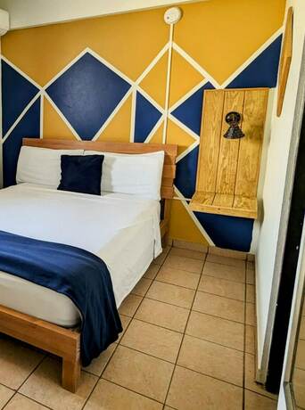 Imagen de la habitación del Hotel Vistas de la Bahia. Foto 17