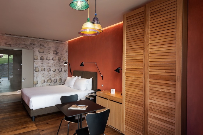 Imagen de la habitación del Hotel Vistaterra. Foto 9