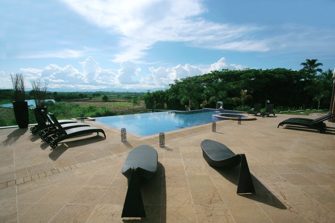 Imagen de la piscina del Hotel Visus Boutique and Spa. Foto 9