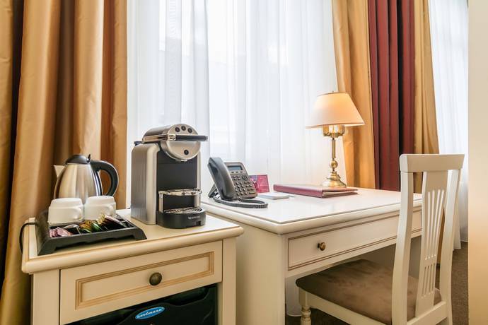 Imagen de la habitación del Hotel Vita-Hotel. Foto 8