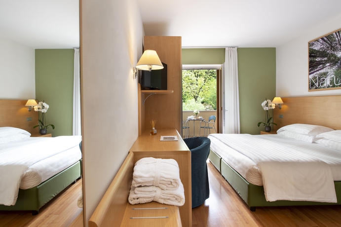 Imagen de la habitación del Hotel Vital Flora. Foto 4