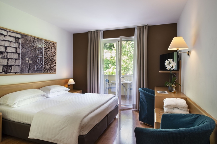 Imagen de la habitación del Hotel Vital Flora. Foto 7