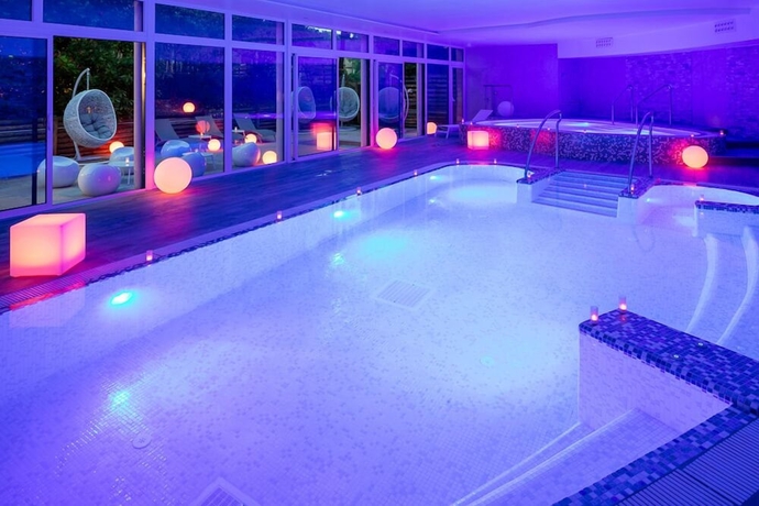 Imagen de la piscina del Hotel Vital Parc. Foto 18