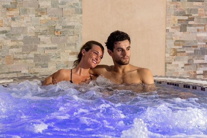 Imagen de la piscina del Hotel Vital Parc. Foto 19