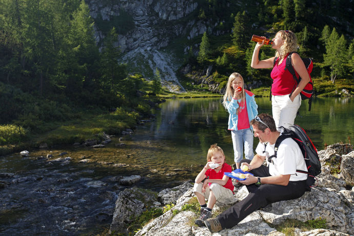 Imagen del bar/restaurante del Hotel Vital and Familienhotel Angerwirt. Foto 6