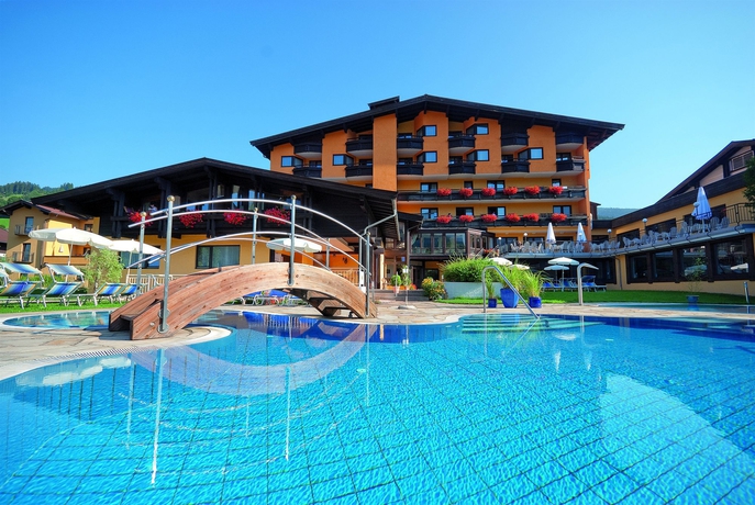 Imagen de la piscina del Hotel Vital and Sporthotel Brixen. Foto 14