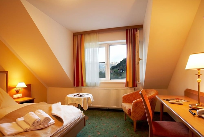 Imagen de la habitación del Hotel Vitaler Landauerhof. Foto 9