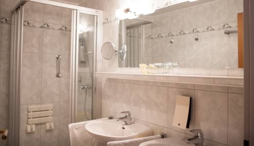 Imagen de la habitación del Hotel Vitalhotel Ascona. Foto 3
