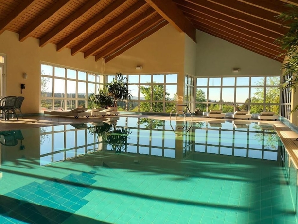 Imagen de la piscina del Hotel Vitalhotel Sonneneck. Foto 16