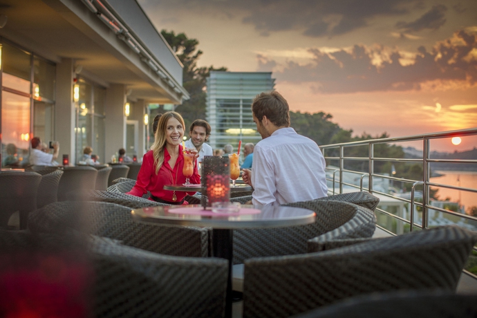 Imagen del bar/restaurante del Hotel Vitality Punta. Foto 3