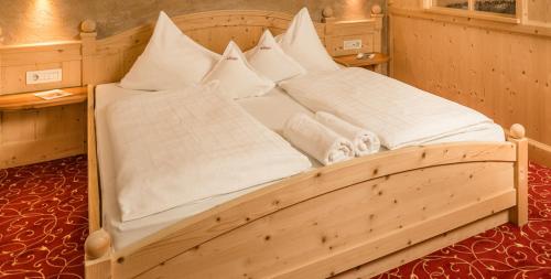 Imagen de la habitación del Hotel Vitalpina Schulerhof. Foto 9