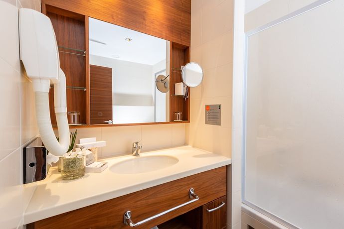 Imagen de la habitación del Hotel Vitarium Superior &ndash; Terme Krka. Foto 13
