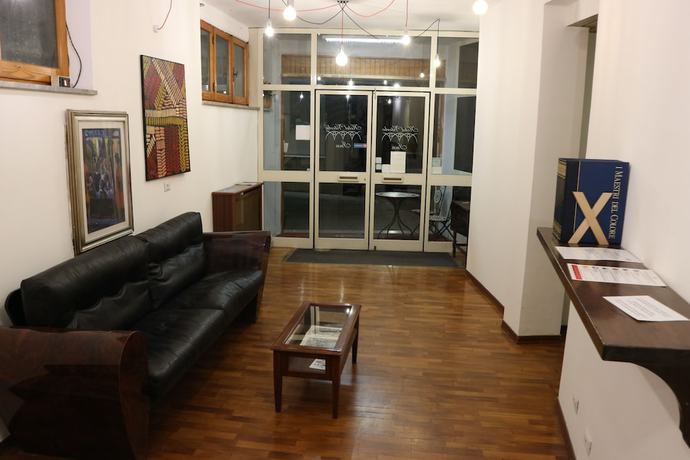 Imagen de los interiores del Hotel Viterbo Inn. Foto 18
