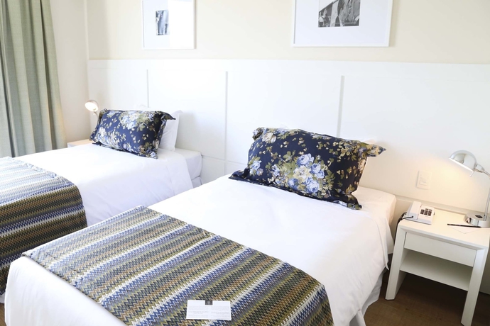 Imagen de la habitación del Hotel Vit&oacute;ria Convention Paul&iacute;nia. Foto 8