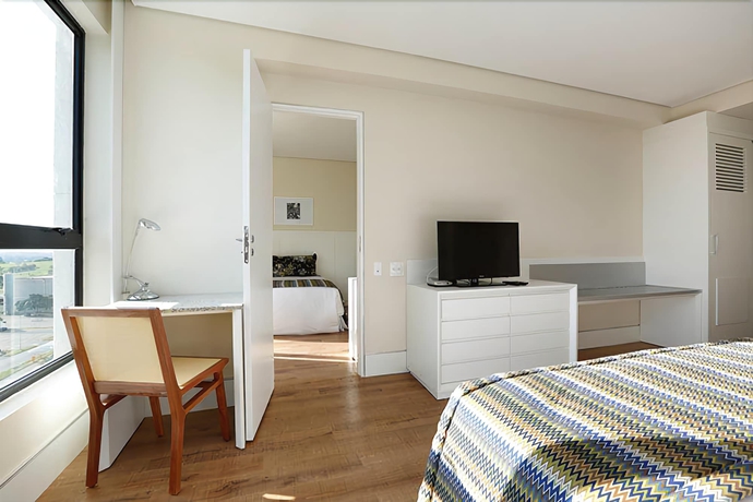 Imagen de la habitación del Hotel Vit&oacute;ria Convention Paul&iacute;nia. Foto 10
