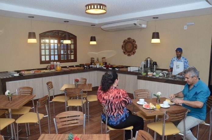Imagen del bar/restaurante del Hotel Vit&oacute;ria Praia. Foto 3