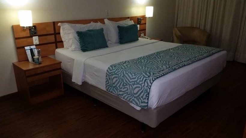 Imagen general del Hotel Vit&oacute;ria Praia, Vit&oacute;ria. Foto 8