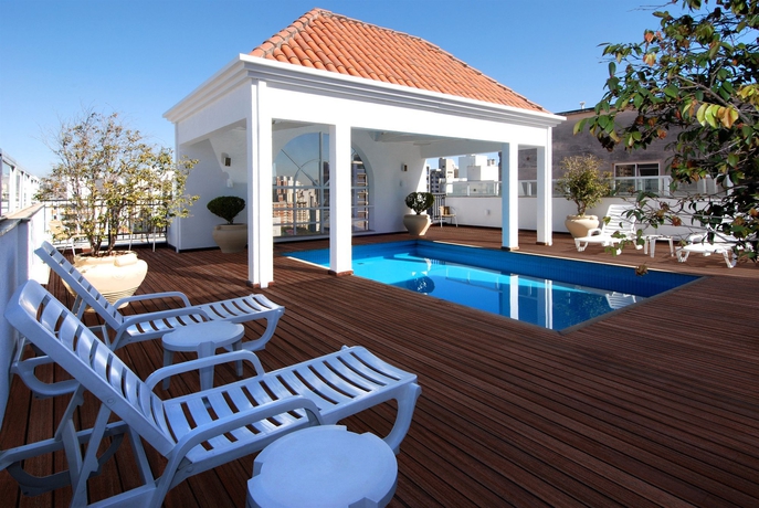 Imagen de la piscina del Hotel Vit&oacute;ria Residence Newport. Foto 8