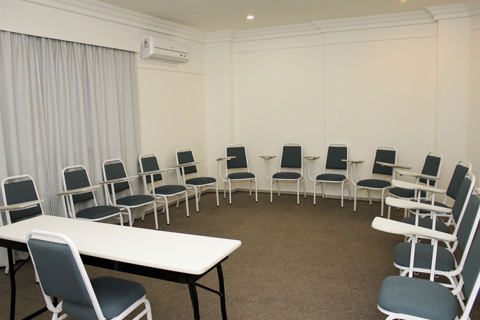 Imagen de los interiores del Hotel Vit&oacute;ria Residence Newport. Foto 6