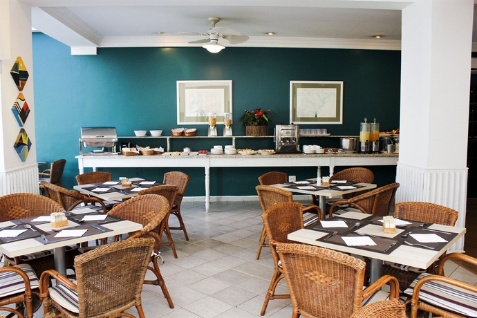 Imagen del bar/restaurante del Hotel Vit&oacute;ria Residence Newport. Foto 2
