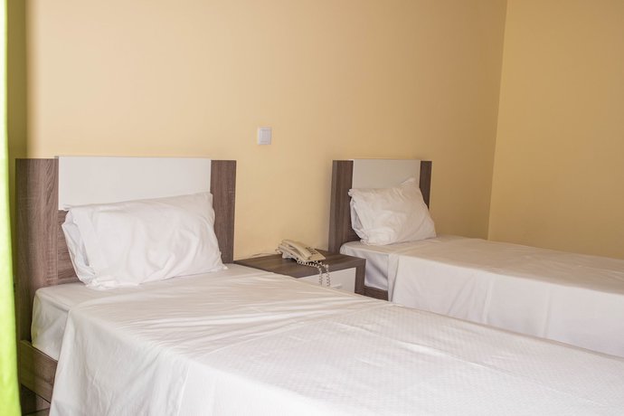 Imagen de la habitación del Hotel Vit&oacute;ria, S&atilde;o Tom&eacute;. Foto 14