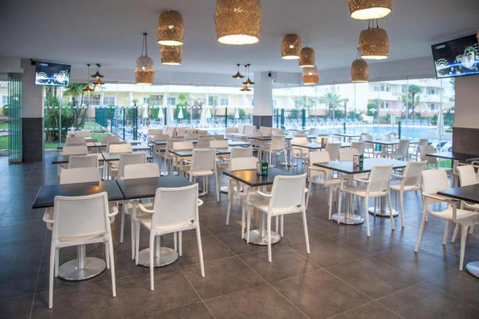 Imagen del bar/restaurante del Hotel Vitor's Plaza. Foto 2