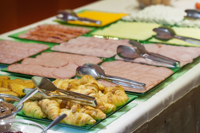 Imagen del bar/restaurante del Hotel Vitosha Park. Foto 7