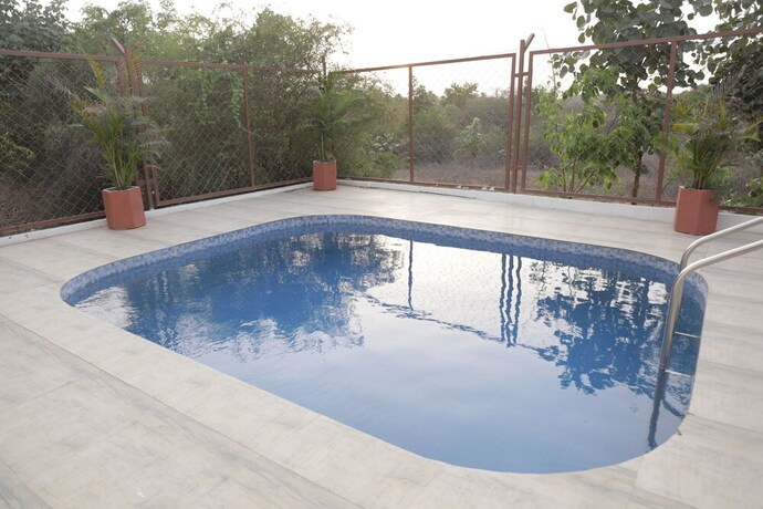 Imagen de la piscina del Hotel Vits Selectsasangir. Foto 23