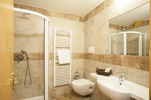 Imagen de la habitación del Hotel Vittoria, Folgaria. Foto 5