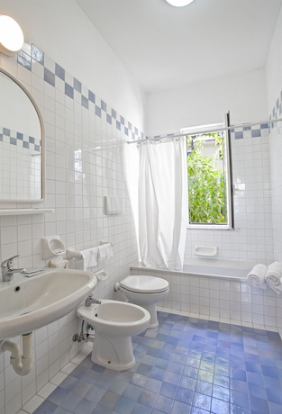 Imagen de la habitación del Hotel Vittoria, Ischia. Foto 1