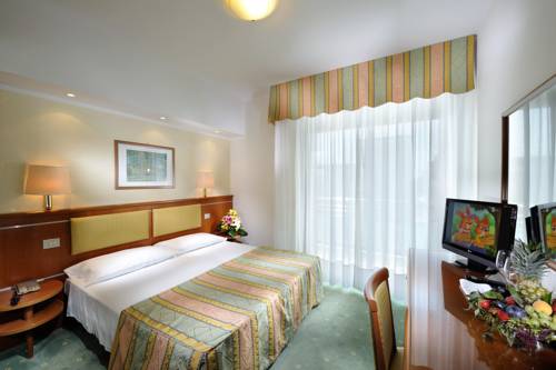 Imagen de la habitación del Hotel Vittoria, Lignano Sabbiadoro. Foto 4