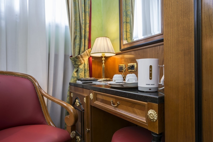 Imagen de la habitación del Hotel Vittoria, Milán. Foto 11