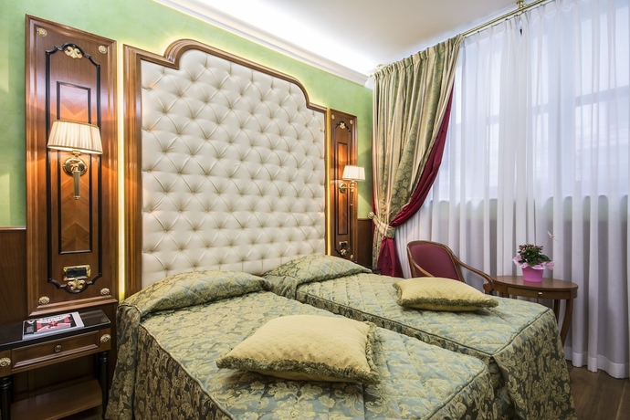 Imagen de la habitación del Hotel Vittoria, Milán. Foto 14