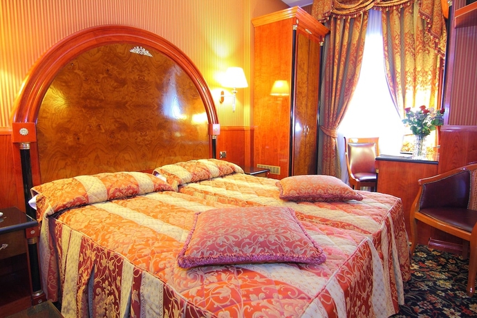 Imagen de la habitación del Hotel Vittoria, Milán. Foto 16