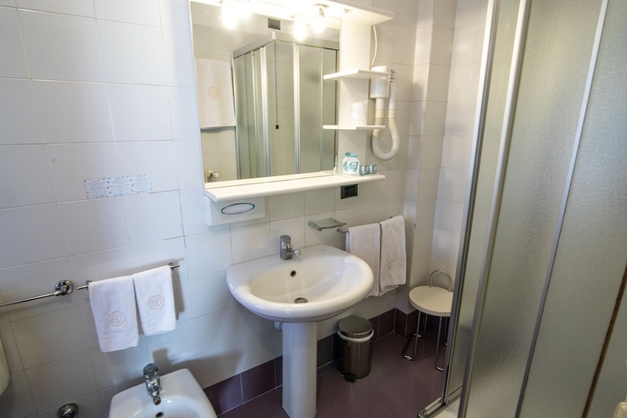 Imagen de la habitación del Hotel Vittoria, Mossini. Foto 7