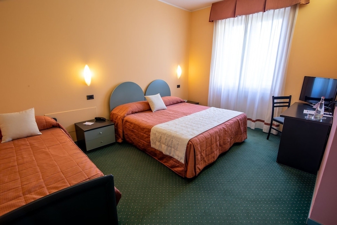 Imagen de la habitación del Hotel Vittoria, Mossini. Foto 10