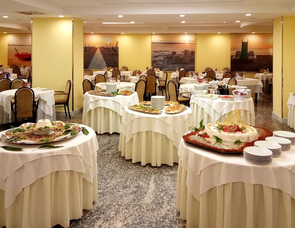 Imagen del bar/restaurante del Hotel Vittoria, Riccione. Foto 6