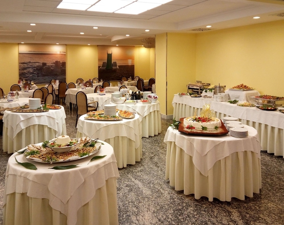 Imagen del bar/restaurante del Hotel Vittoria, Riccione. Foto 7