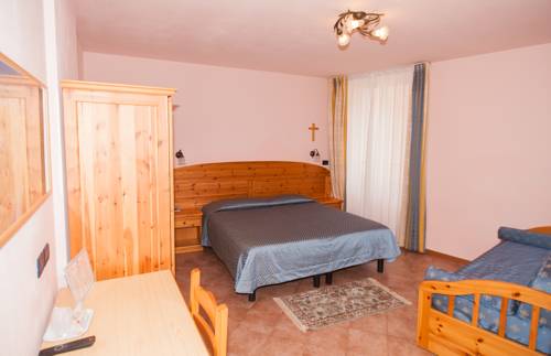 Imagen de la habitación del Hotel Vittoria, Riva del Garda. Foto 3