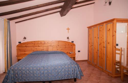 Imagen de la habitación del Hotel Vittoria, Riva del Garda. Foto 8