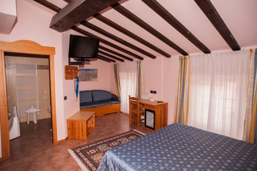 Imagen de la habitación del Hotel Vittoria, Riva del Garda. Foto 13