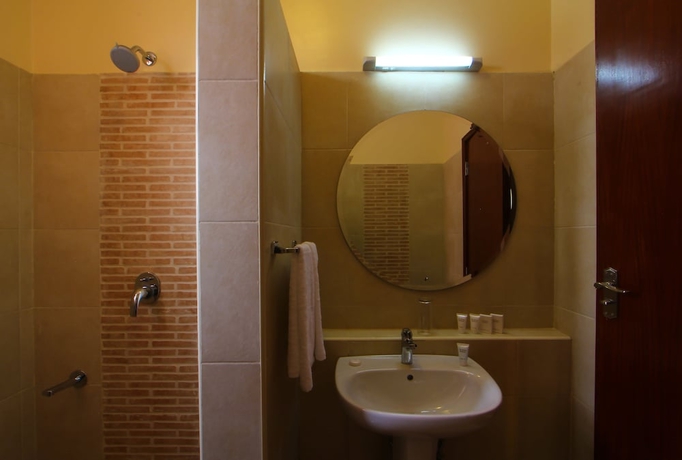 Imagen de la habitación del Hotel Vittoria Suites - Kisumu. Foto 13