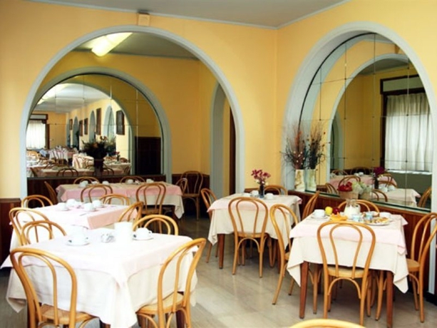 Imagen general del Hotel Vittoria and Orlandini. Foto 4