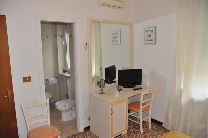 Imagen de la habitación del Hotel Vittoriano. Foto 3