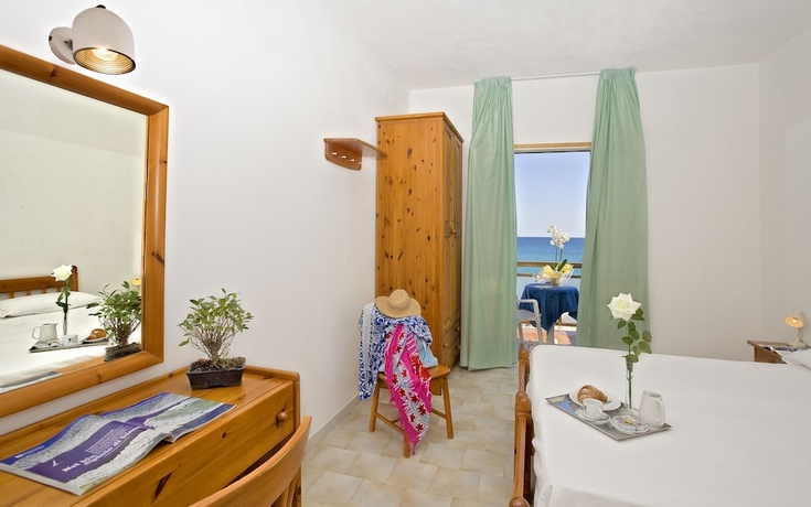 Imagen de la habitación del Hotel Vittorio Beach Resort. Foto 4
